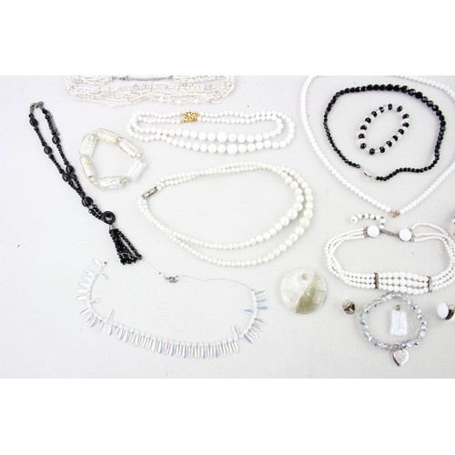 293 - 25 x GLASS JEWELLERY w/ Aurora, Carnival Glass, Necklaces, Individually Knotted