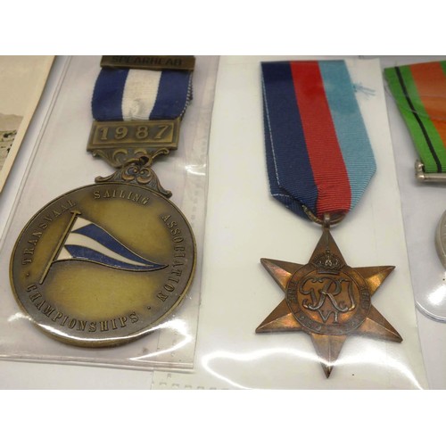 360 - COLLECTION OF MILITARY MEDALS, BADGES & PHOTOGRAPH