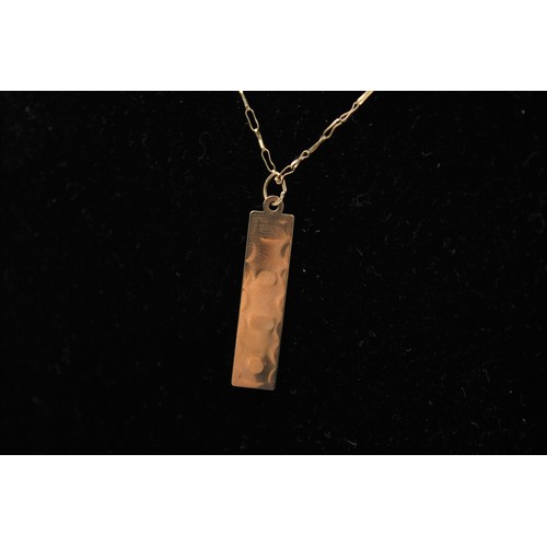 9 - Gold ingot shaped pendant necklace 1.7g (9ct)