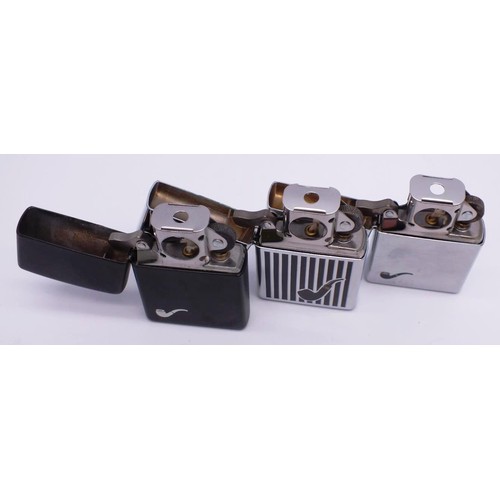 40 - 3 x ZIPPOS
PIPE LIGHTER J 03
PIPE LIGHTER B 04
BLACK PIPE 2000 H XVI