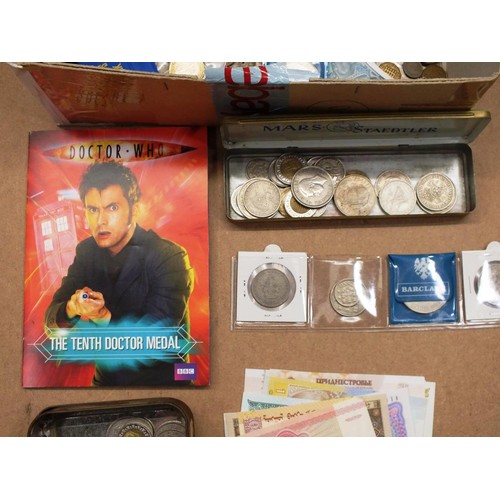 425 - BOX OF COINS, DR WHO MEDAL, VARIOUS NOTES etc