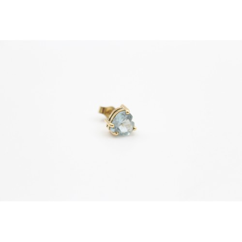 46 - 9ct aquamarine heart stud earrings (2g)