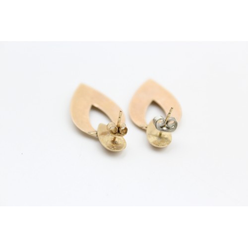 59 - 9ct drop earrings (2.9g)