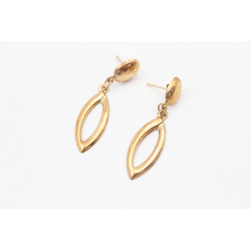 64 - 2 x 9ct drop earrings (1.5g)