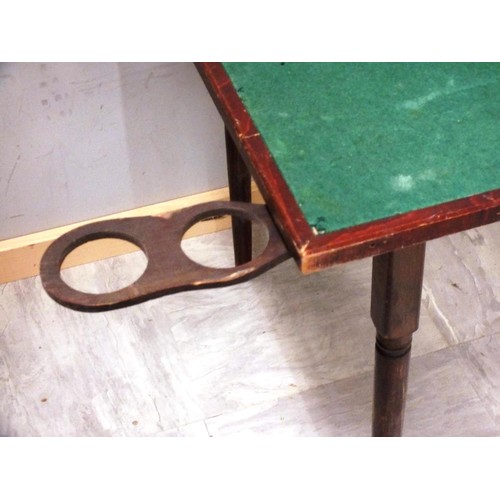 592 - LARGE VINTAGE CARD TABLE