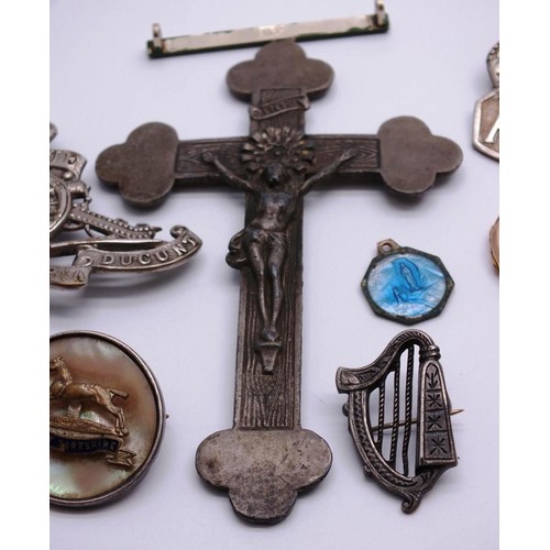 363 - SWEETHEART BROOCH, SILVER A.R.P BADGE, CROSS ETC