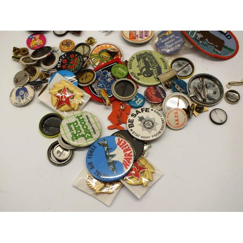 368 - 100 VARIOUS BADGES