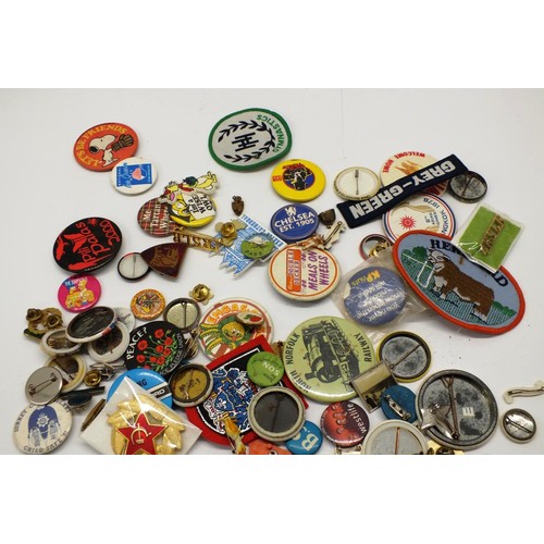 368 - 100 VARIOUS BADGES