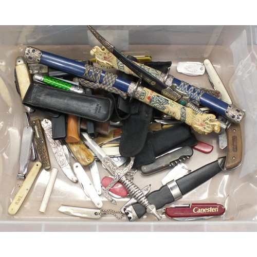 385 - BOX OF PENKNIVES AND LETTER OPENERS