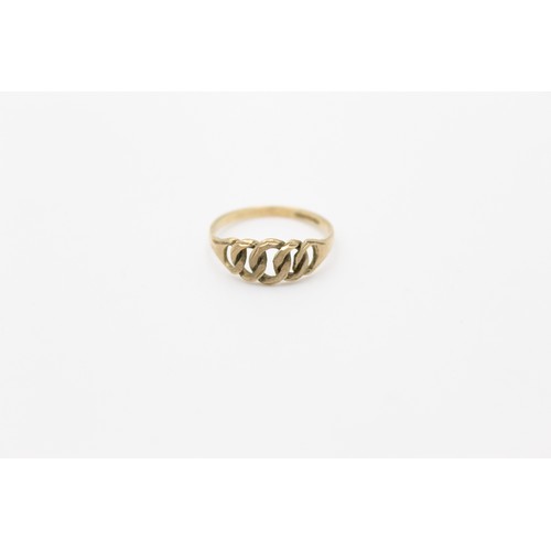 60 - 9ct Gold chain design ring (1.5g) size N