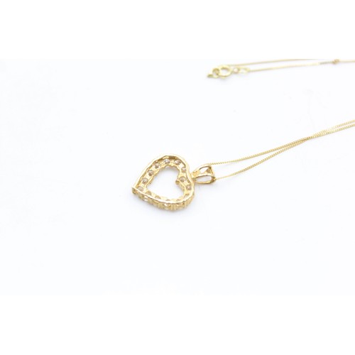 99 - 9ct Gold gemstone detail heart pendant necklace (1.6g)