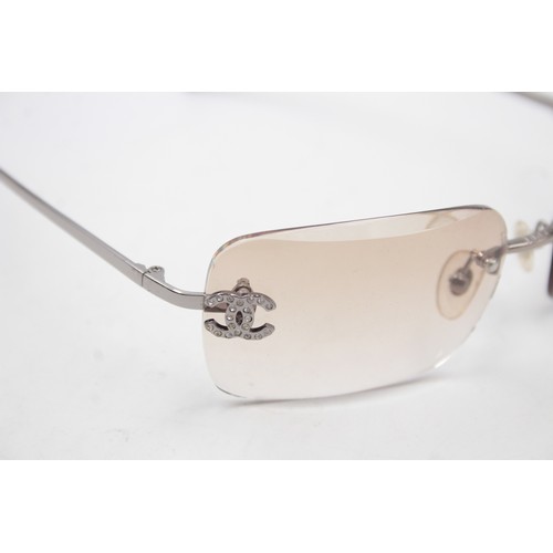 162 - Statement Ladies CHANEL 00's Style Frameless SUNGLASSES w/ Diamante Detail