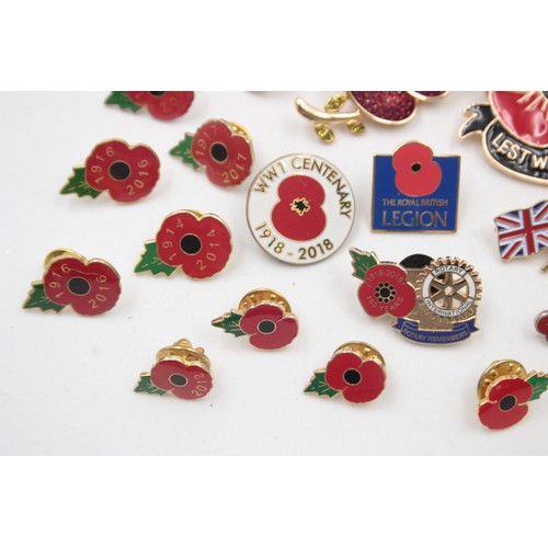 174 - 25 x Assorted POPPY Remembrance Badges / Brooches Inc Enamel, Boxed Etc