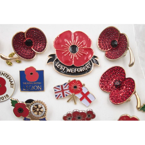 174 - 25 x Assorted POPPY Remembrance Badges / Brooches Inc Enamel, Boxed Etc