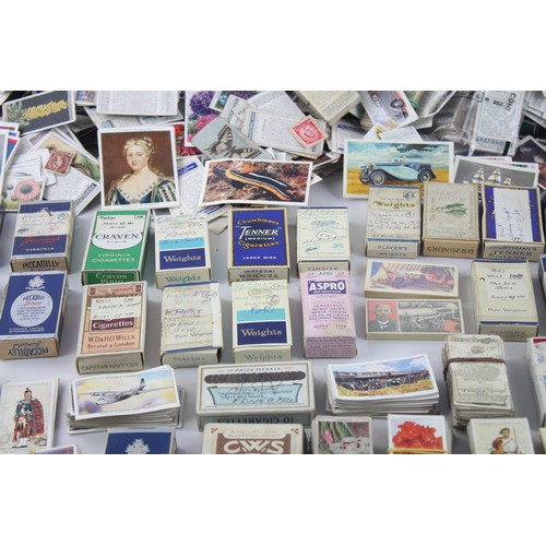 279 - Job Lot of Assorted Vintage CIGARETTE CARDS Inc People, Nature, Animals Etc