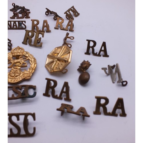 402 - COLLECTION OF MILITARY CAP BADGES