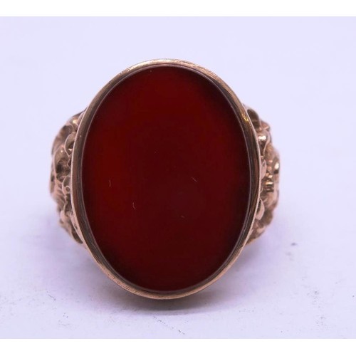 418 - 9ct GOLD CARNELIAN RING 8g SIZE O