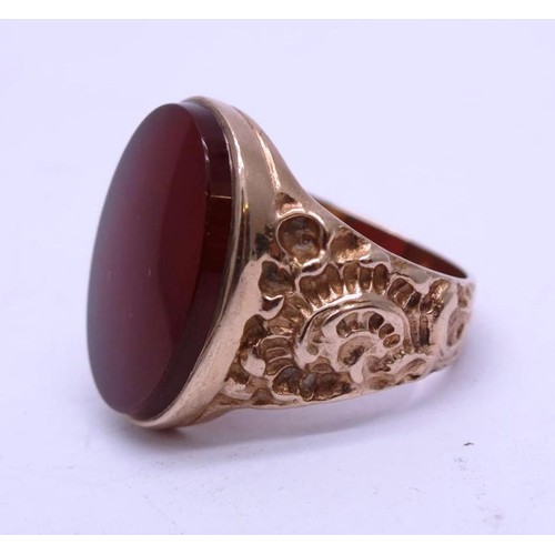 418 - 9ct GOLD CARNELIAN RING 8g SIZE O