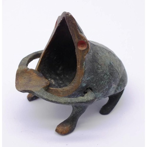 408 - VINTAGE CHINESE CAST BRONZE SMALL OPEN MOUTH SITTING FROG ASH TRAY FIGURINE