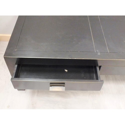 550 - BLACK COFFEE TABLE WITH TWO DRAWERS