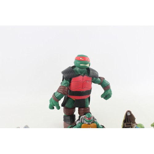 11 - 12 x Assorted Teenage Mutant Ninja Turtles Toys / Action Figures