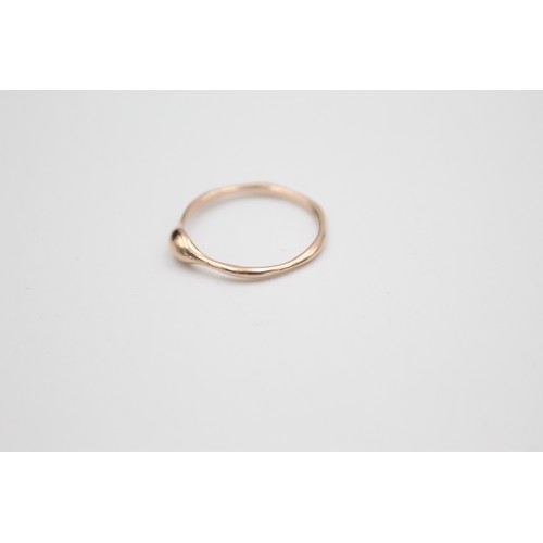 237 - 10ct rose gold modern design ring (1.2g)