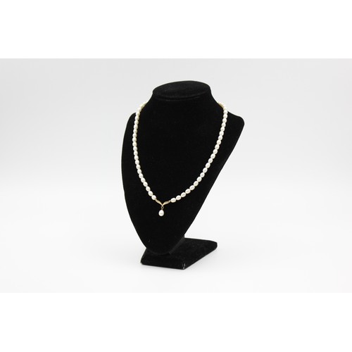 196 - 2 x 9ct Gold clasp pearl necklaces (30.3g)