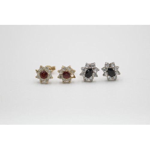 197 - 2 x 9ct Gold gemstone cluster stud earrings (2.8g)