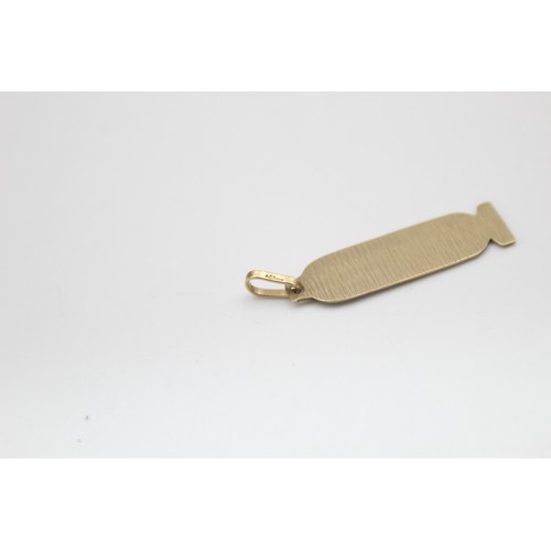 189 - 9ct gold egyptian revival pendant (1.4g)