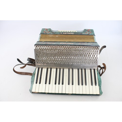 54 - Vintage HOHNER 'Carmen II' PIANO ACCORDION 24 Note Bakelite Frame In Carry Case