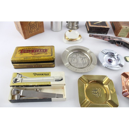 98 - 18 x Assorted Vintage TOBACCIANA Inc Table Lighters, Ashtrays, Cigar Cutters Etc