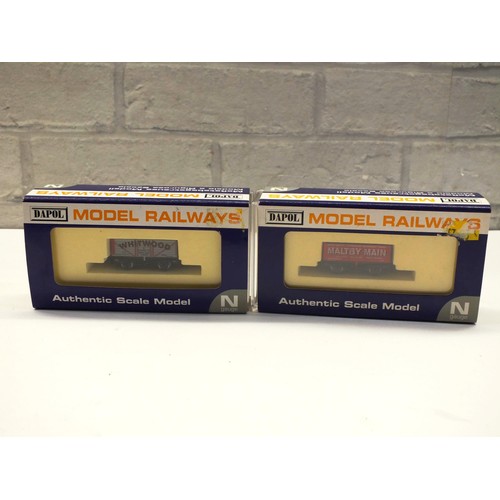 496 - FOUR DAPOL 1:148 SCALE MODEL CARRIAGES - N GAUGE