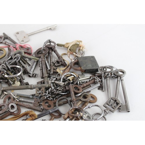 78 - A Collection of Antique/ Vintage Locks & Keys Inc. Various Sizes & Designs