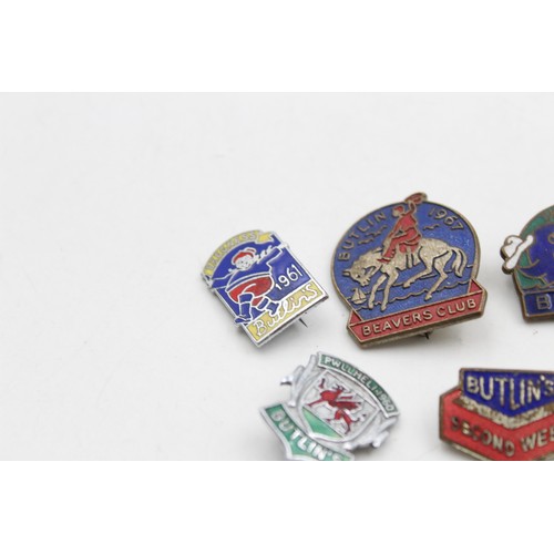 219 - 5 x Assorted Vintage BUTLINS Holiday Camp Pin Badges Inc Enamel, Beaver's Club