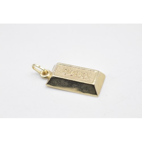 229 - 9ct gold ingot bar pendant (1.1g)