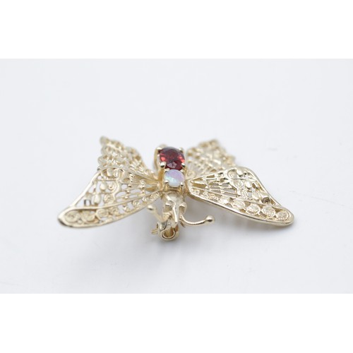 257 - 9ct gold opal & garnet filigree butterfly brooch (5.4g)