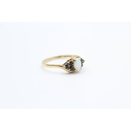 281 - 9ct gold opal & sapphire cluster dress ring (1.5g) SIZE N