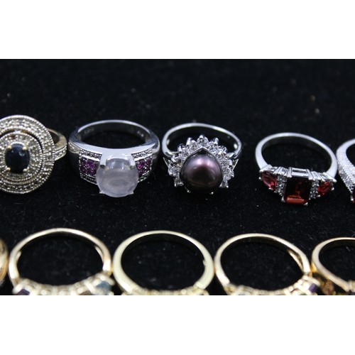 131 - 15 x Vintage and Retro RINGS inc. Gemstone Set, P & B, Rhinestone, 5 Stone