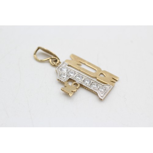 75 - 9ct gold clear gemstone set 