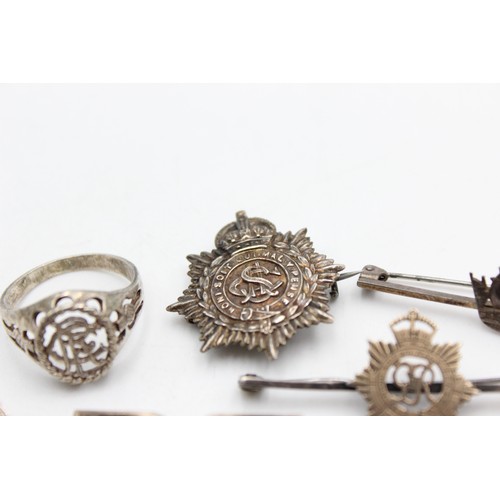 91 - 7 x Vintage Stamped .925 STERLING SILVER Military Sweetheart Brooches & Ring 31g