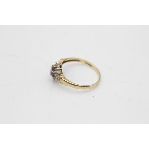 93 - 9ct gold diamond & amethyst cluster ring (1.5g)  SIZE L