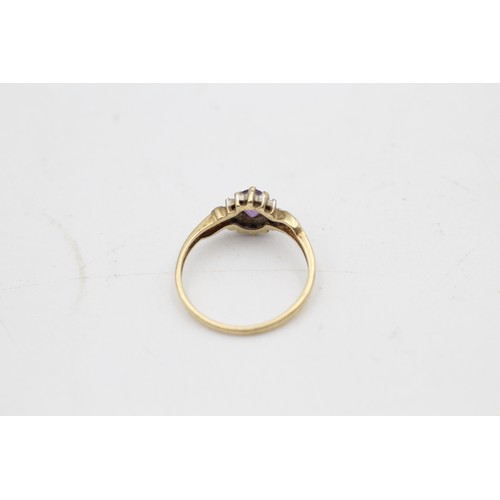 93 - 9ct gold diamond & amethyst cluster ring (1.5g)  SIZE L