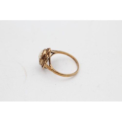96 - 9ct gold shell cameo solitaire ring (2.5g) SIZE P