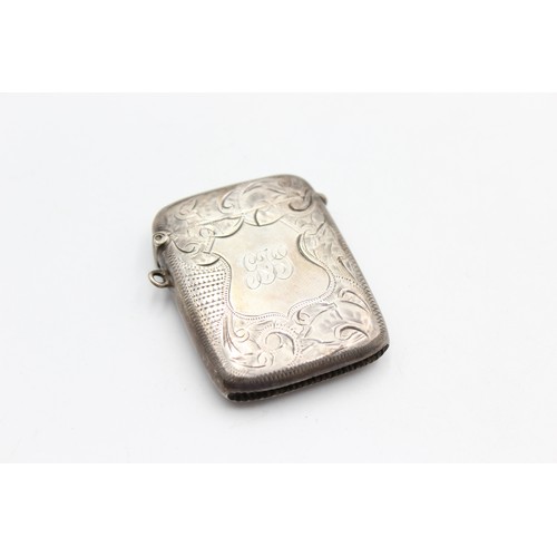 119 - Vintage Hallmarked 1938 Birmingham STERLING SILVER Vesta / Match Case (31g)