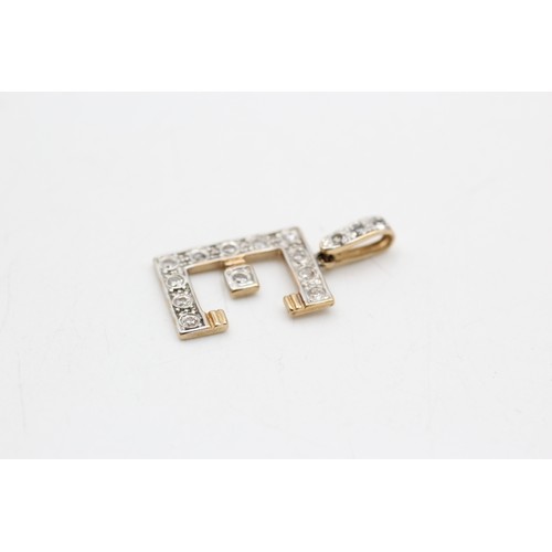 120 - 9ct gold clear gemstone set large 