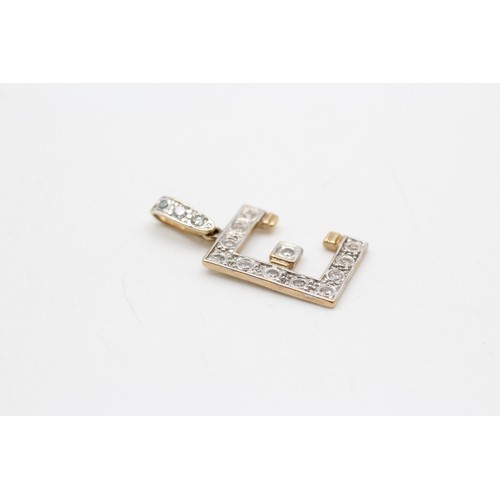 120 - 9ct gold clear gemstone set large 