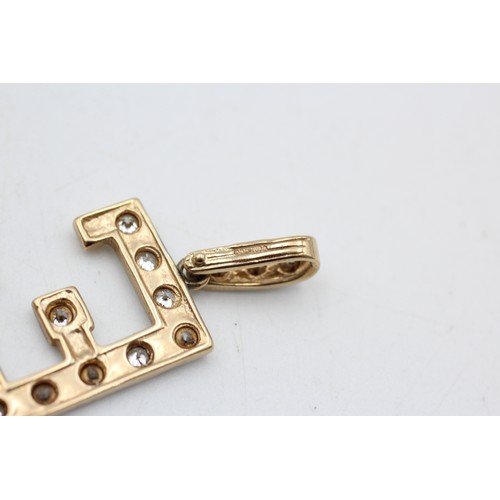 120 - 9ct gold clear gemstone set large 