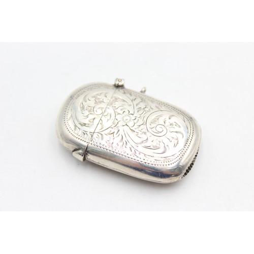 122 - Antique Hallmarked 1919 Birmingham STERLING SILVER Circular Vesta Case (23g)