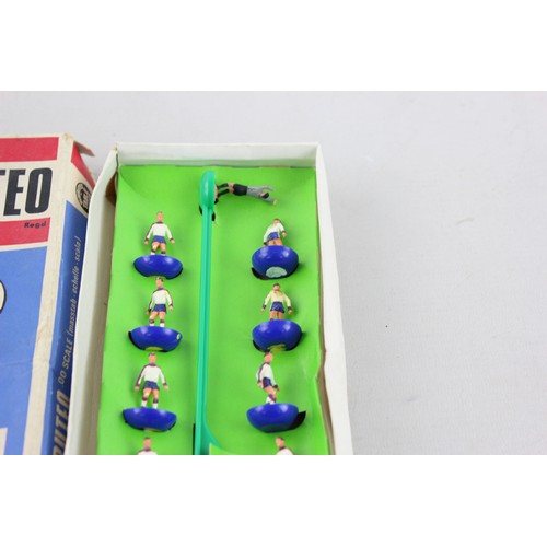 153 - 2 x Vintage SUBBUTEO HW 00 Scale Players Inc. 21 Leeds & C.138 England