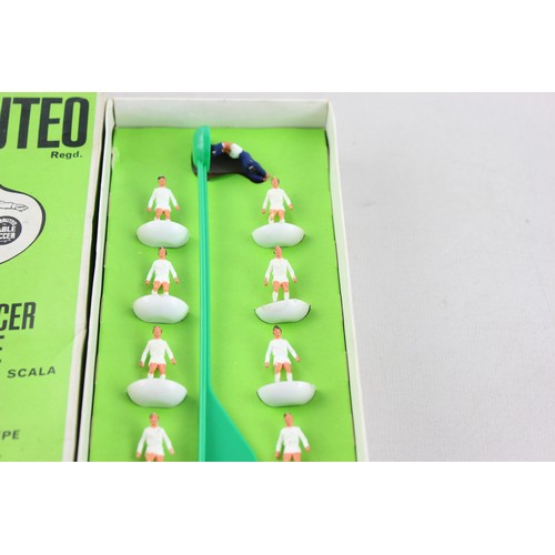 153 - 2 x Vintage SUBBUTEO HW 00 Scale Players Inc. 21 Leeds & C.138 England